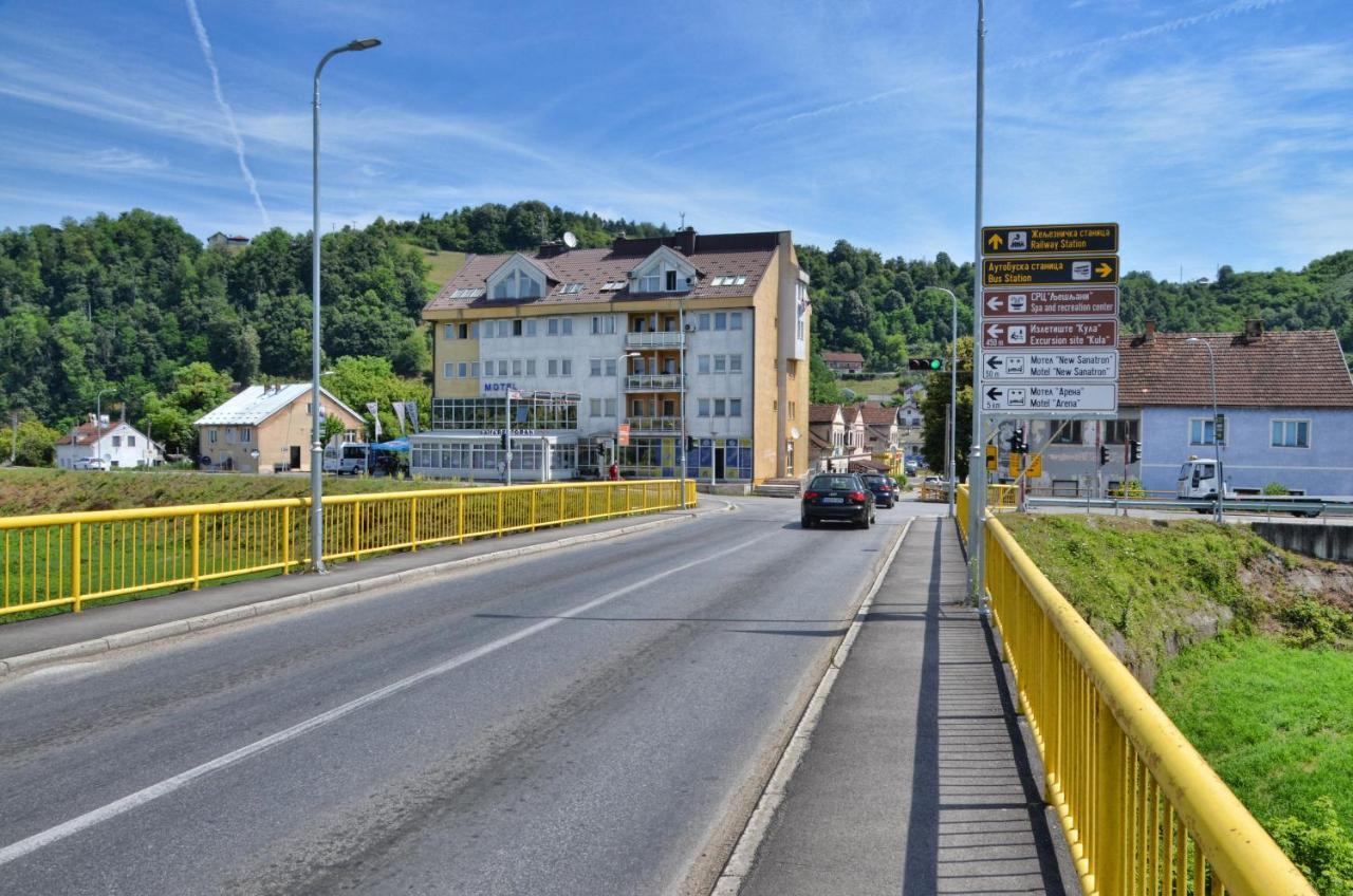 Motel New Sanatron Bosanski Novi Extérieur photo