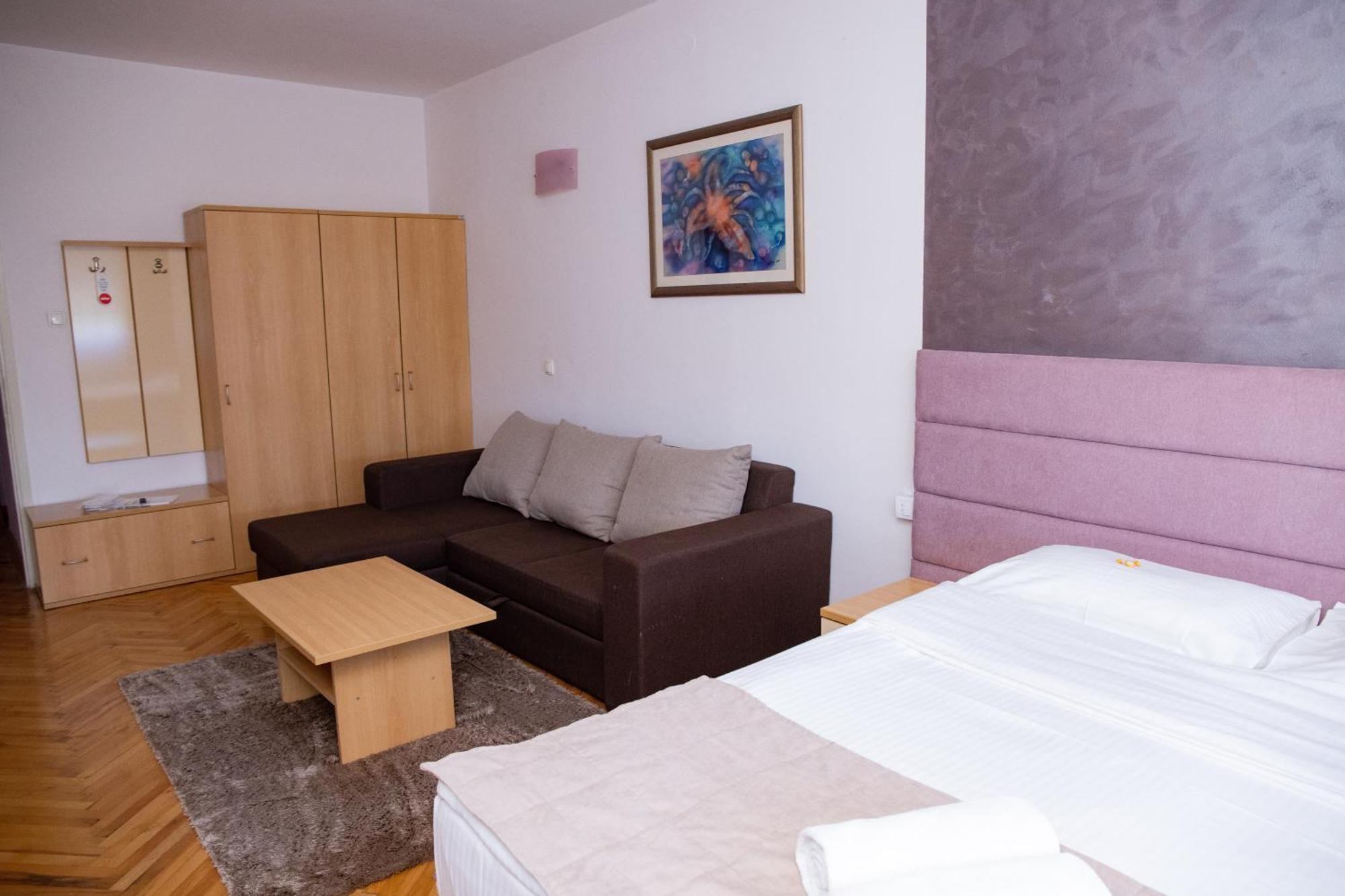 Motel New Sanatron Bosanski Novi Extérieur photo