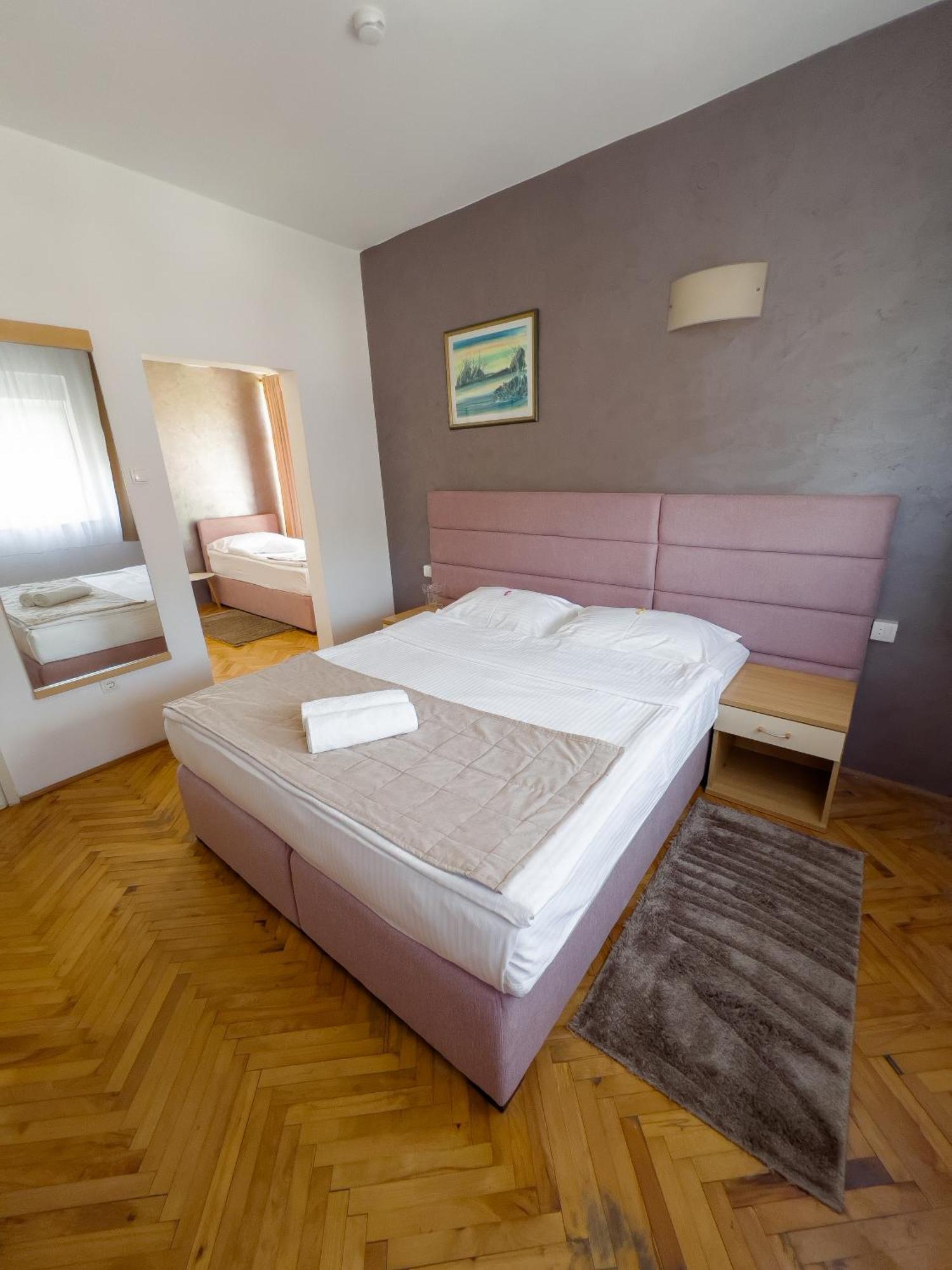 Motel New Sanatron Bosanski Novi Extérieur photo