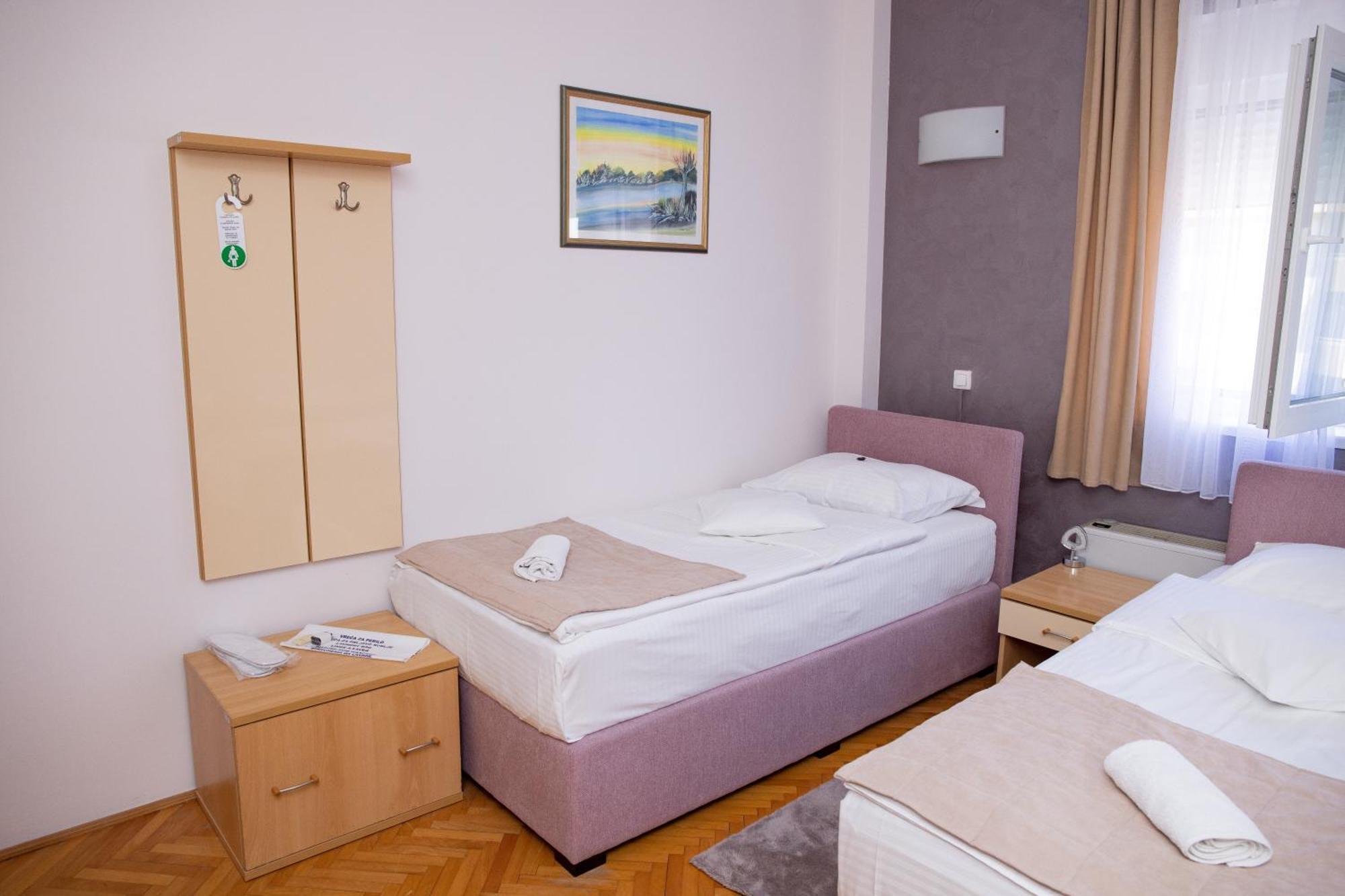 Motel New Sanatron Bosanski Novi Extérieur photo