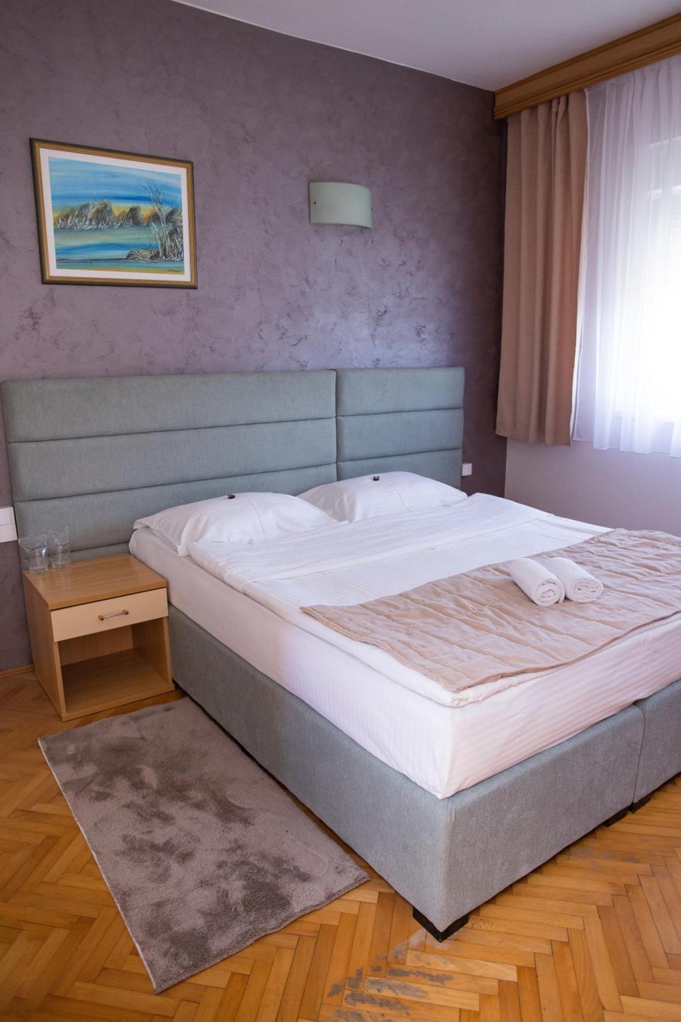 Motel New Sanatron Bosanski Novi Extérieur photo