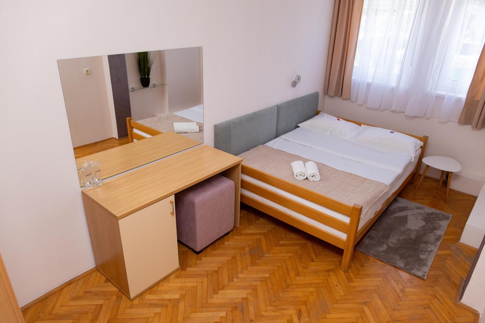 Motel New Sanatron Bosanski Novi Extérieur photo