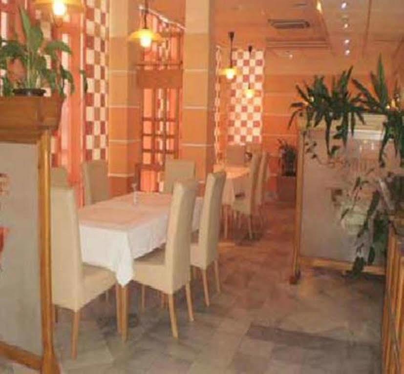 Motel New Sanatron Bosanski Novi Extérieur photo